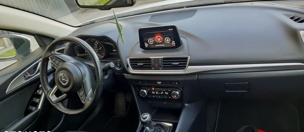 Mazda 3 cena 52700 przebieg: 72800, rok produkcji 2017 z Warszawa małe 781